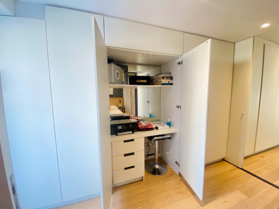 To Let 1 Bedroom Property for Rent in Sea Point Western Cape